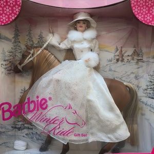 Winter ride Barbie Gift Set